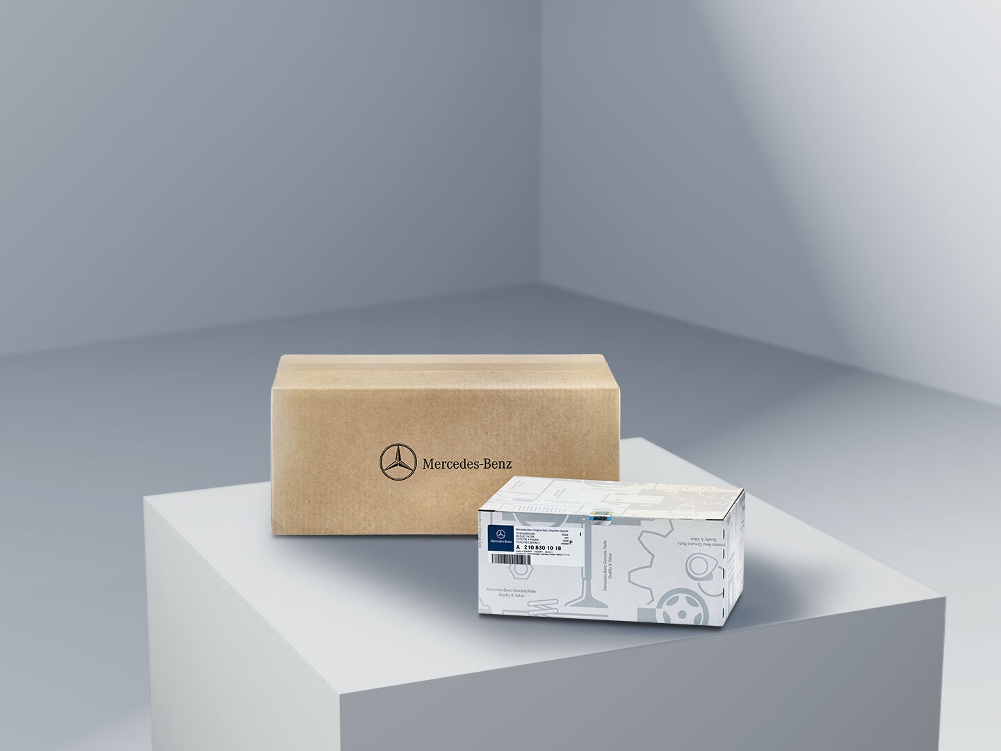 Verpackte Mercedes-Benz Teile.
