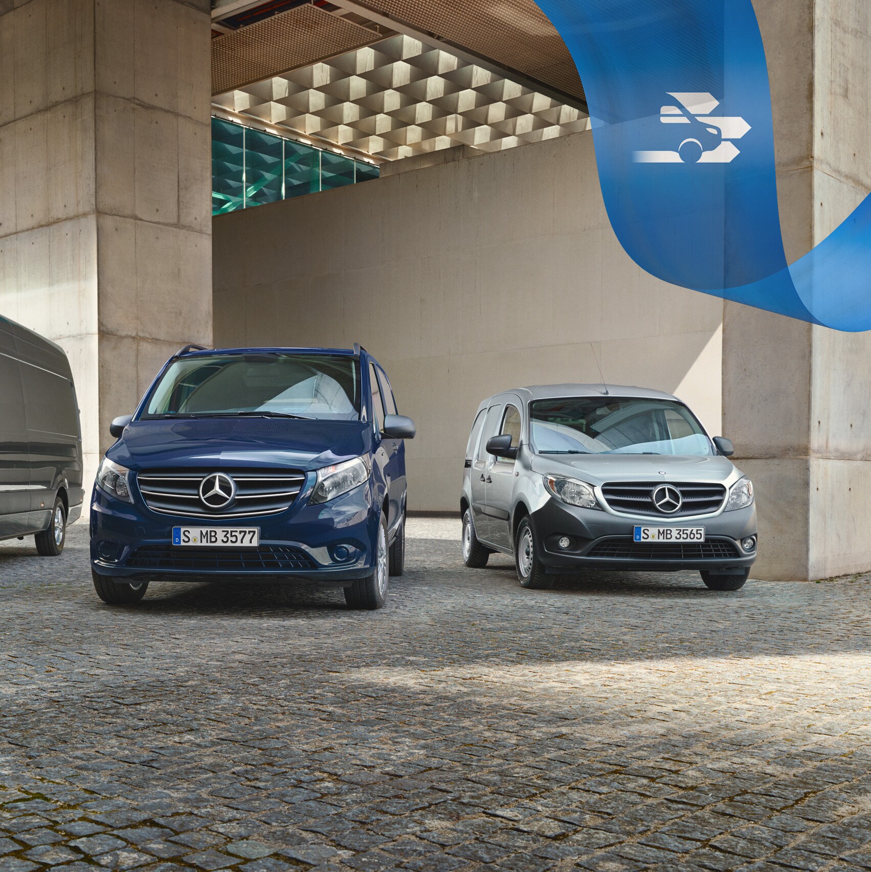 Drei Mercedes-Benz Transporter als Symbol für die Neufahrzeuggarantie und die sorgenfreie Herstellergarantie.