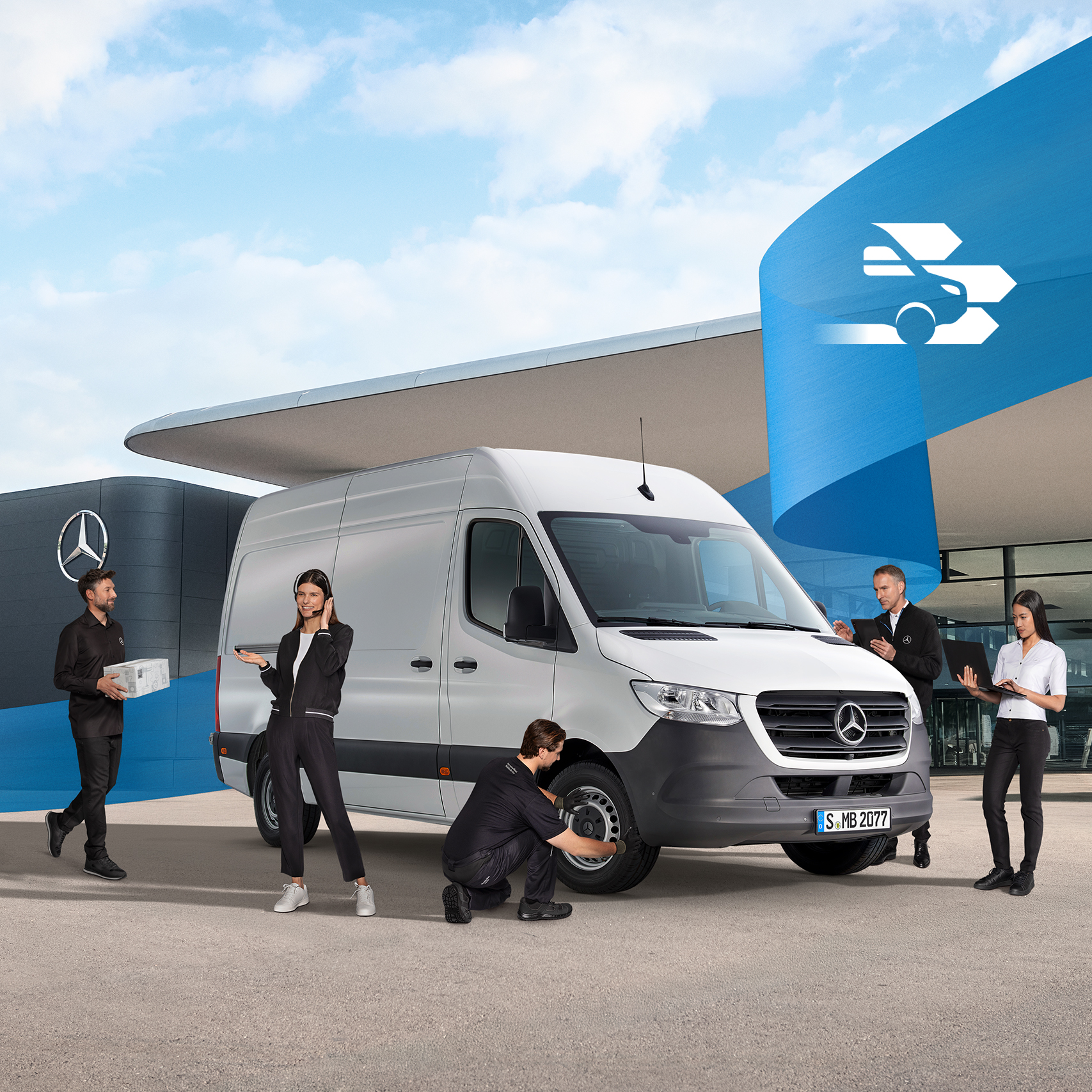 Mercedes-Benz | Servizio assistenza per i veicoli commerciali Cinque dipendenti Mercedes-Benz davanti a un veicolo.