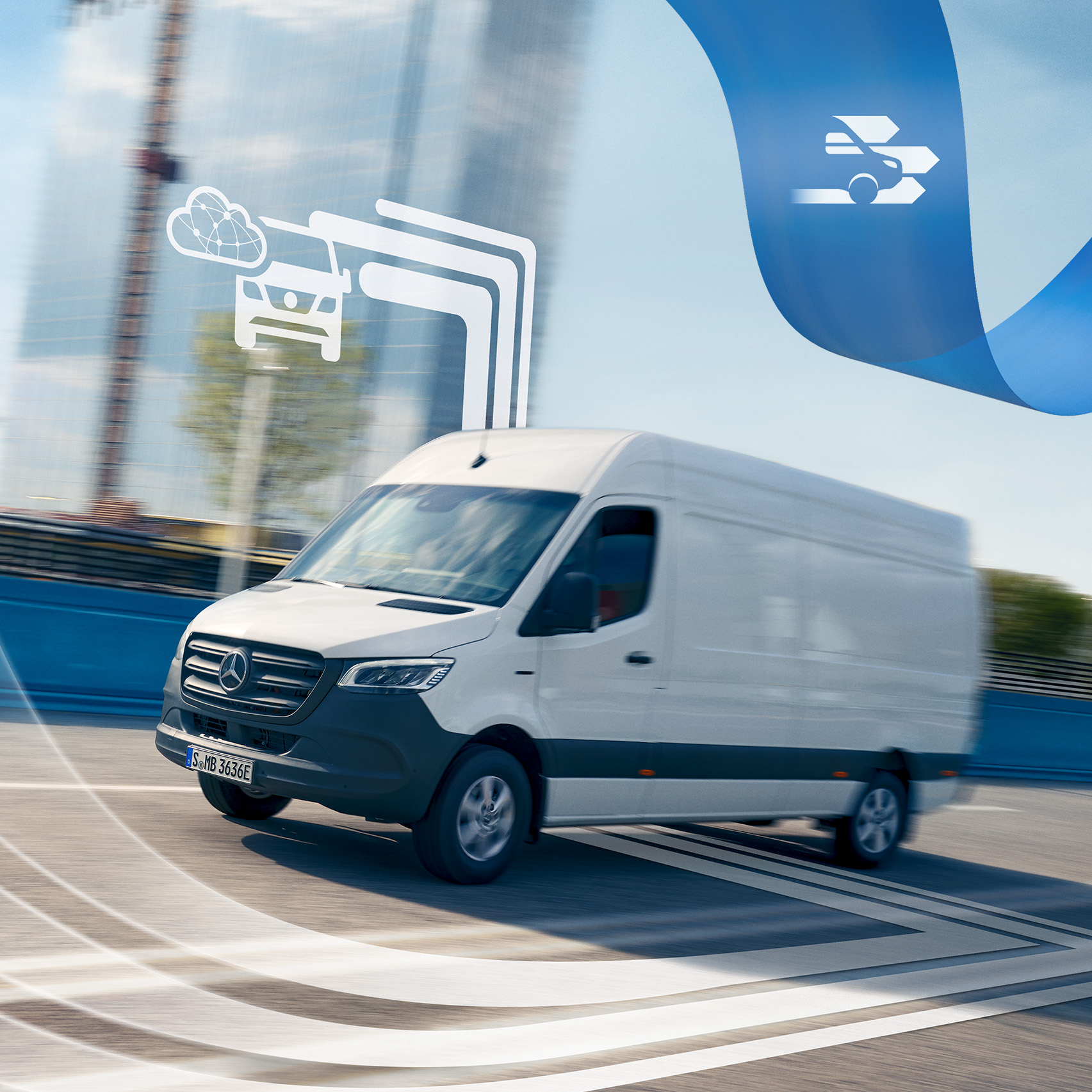 Mercedes-Benz | Technologie des utilitaires légers | Services connectés Un utilitaire léger Mercedes-Benz Sprinter blanc connecté numériquement sur la route.