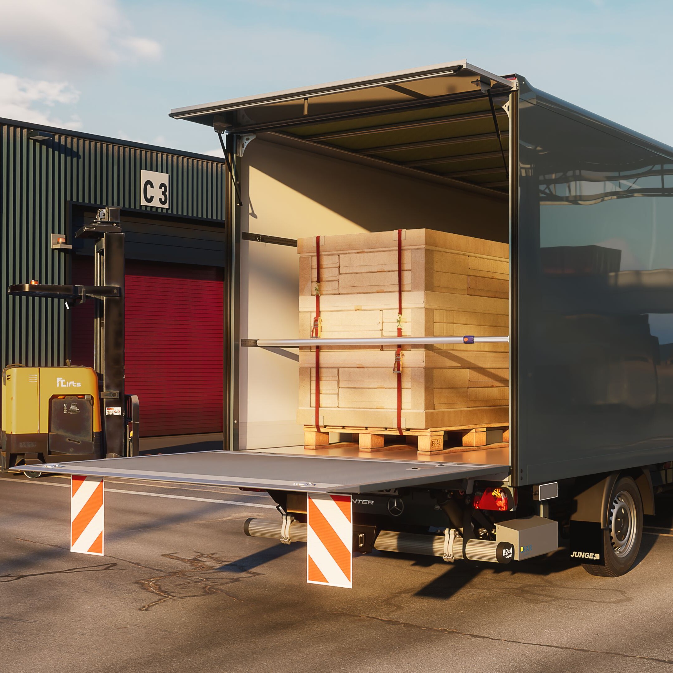 Mercedes-Benz Sprinter con furgonatura aperta e merci su pallet.