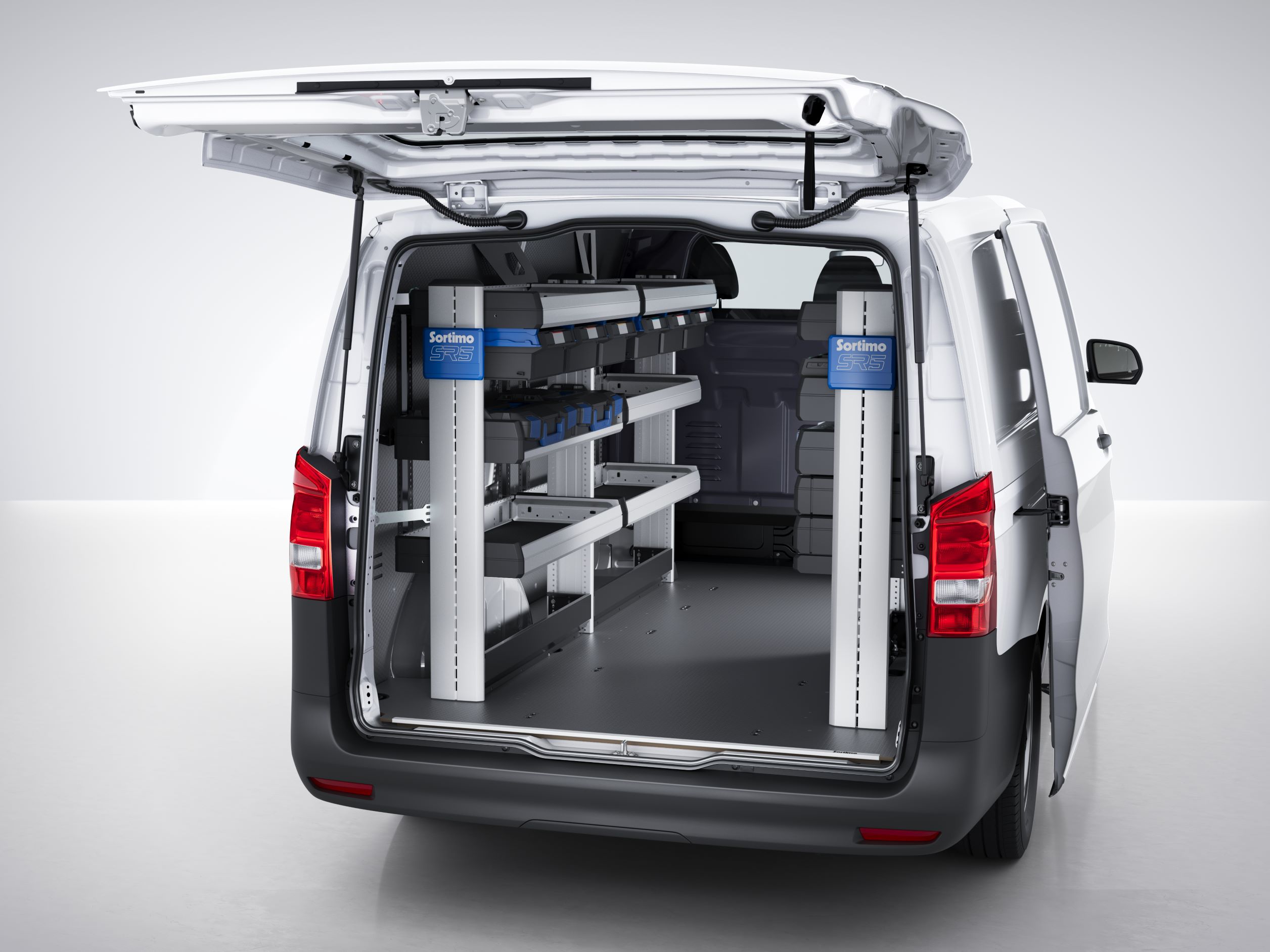 Vito mit Transporter-Regaleinrichtung von Sortimo I Mercedes-Benz Der Vito mit Regalsystem.