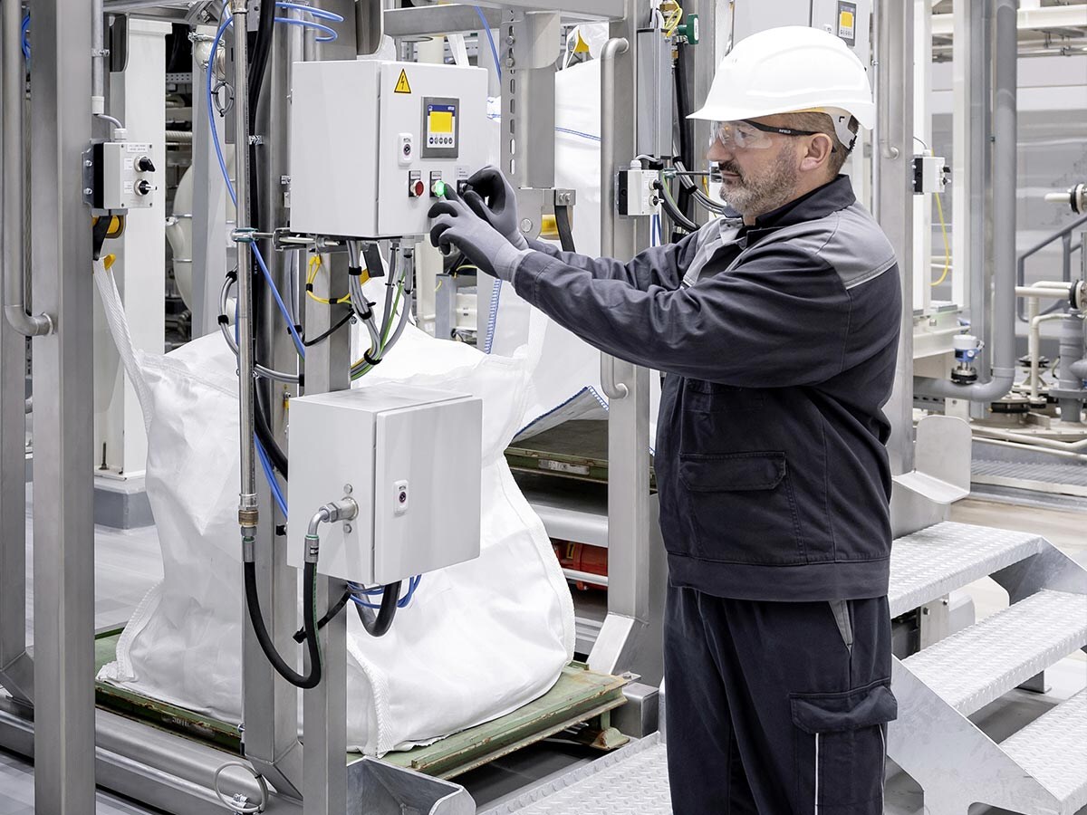 Die Recyclingfabrik von Mercedes-Benz in Kuppenheim