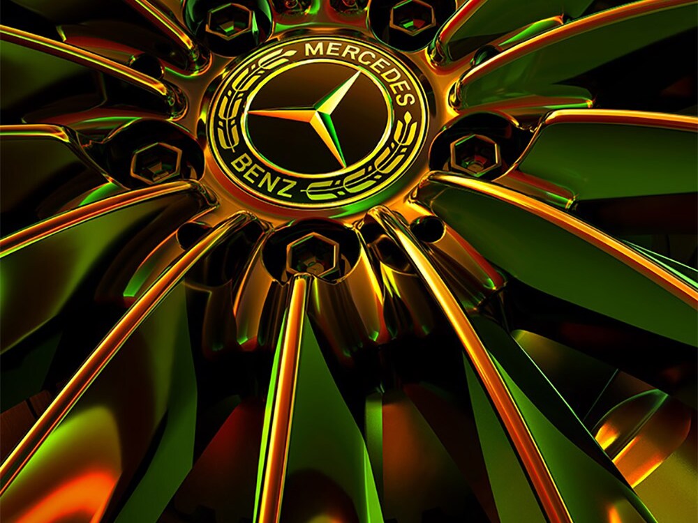 Prise de vue détaillée d'une jante Mercedes-Benz, nette et zoomée.