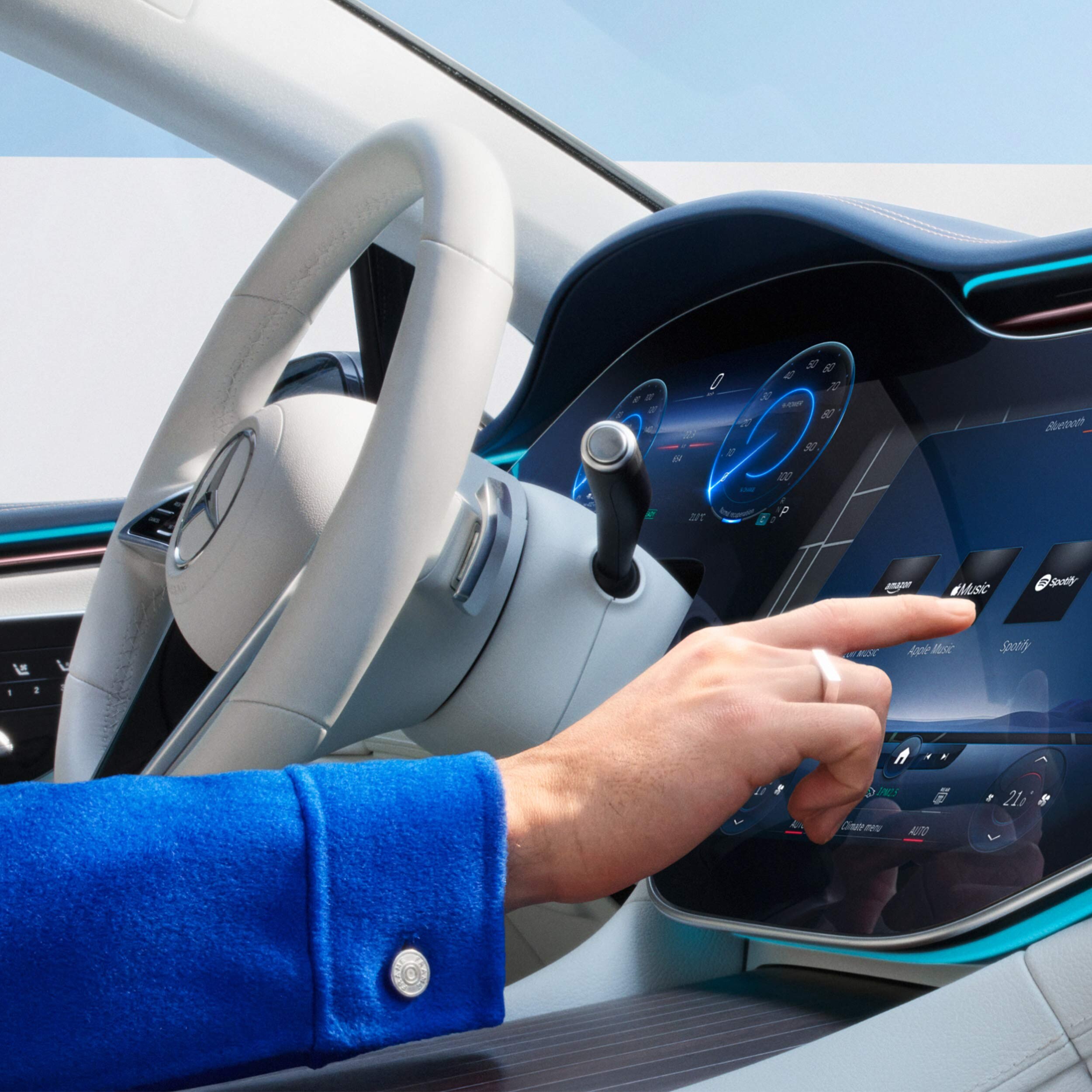 Nel sistema multimediale MBUX di una Mercedes-Benz vengono selezionati i Digital Extras.