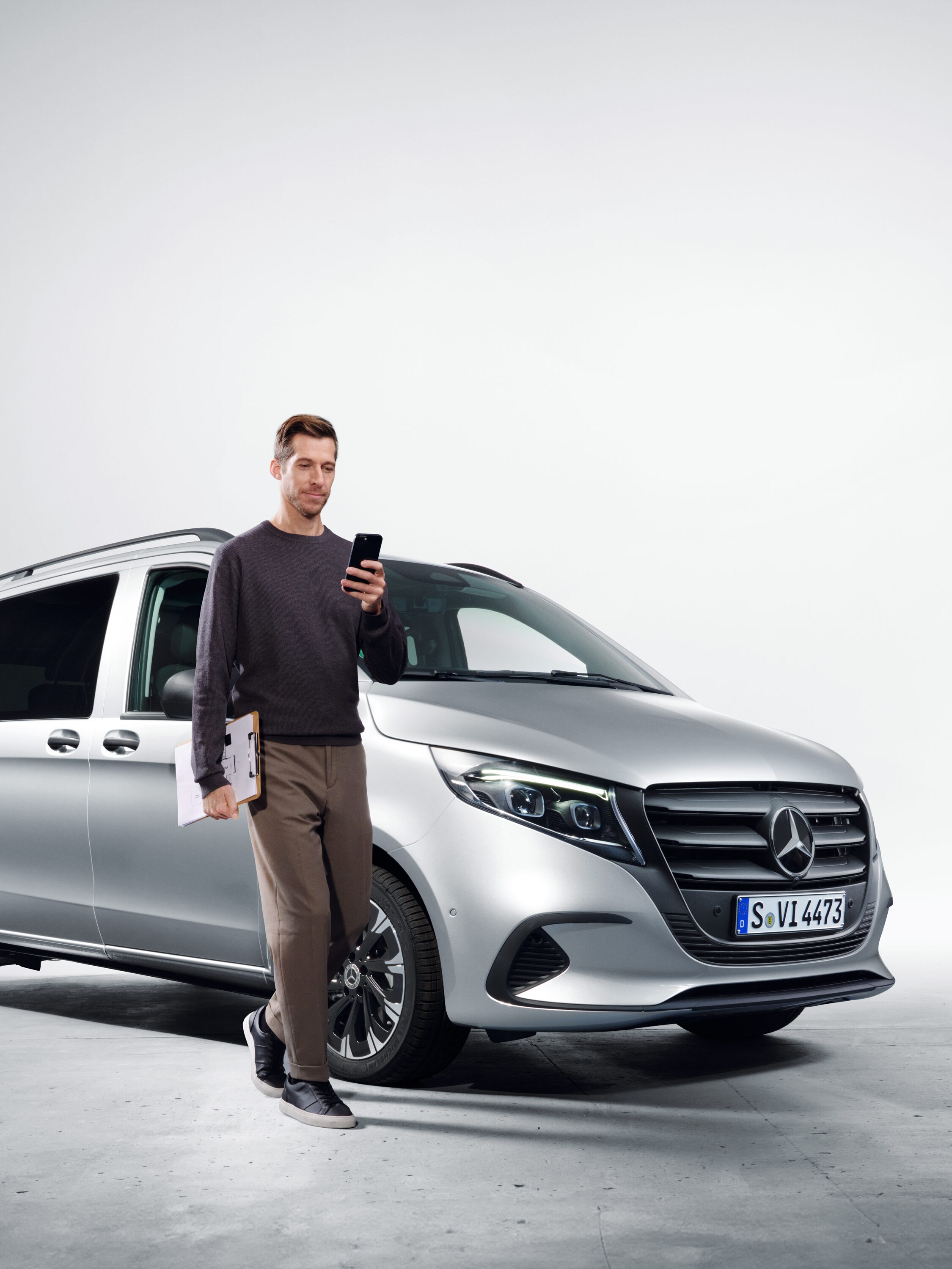 Telefonische Beratung im Mercedes-Benz Store