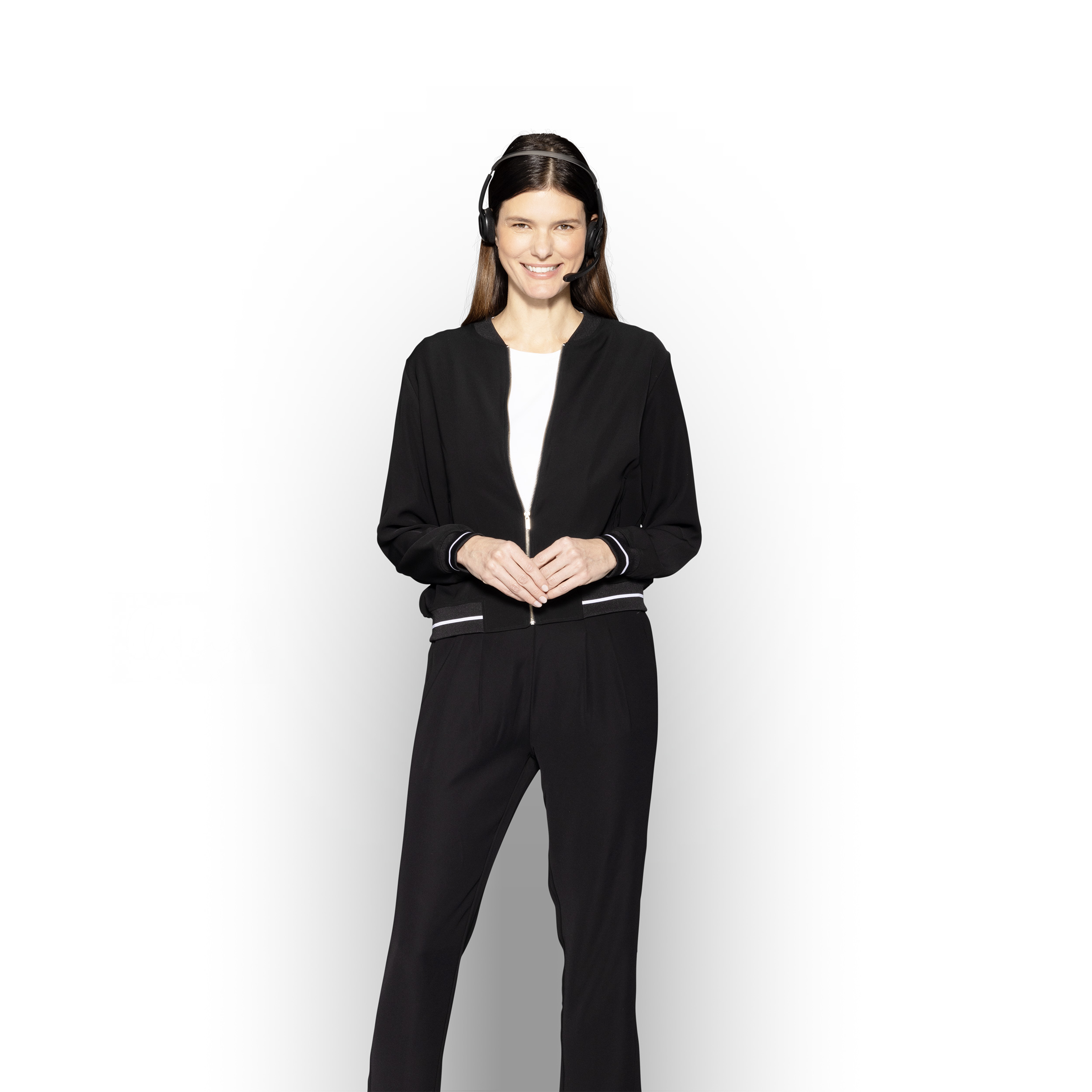 Mercedes-Benz | Transporterbetreuung Ein Mercedes-Benz Call Center Mitarbeiter mit Headset als Symbol für die Transporterbetreuung.